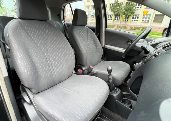 Toyota Yaris cena 15500 przebieg: 126000, rok produkcji 2009 z Pobiedziska małe 497